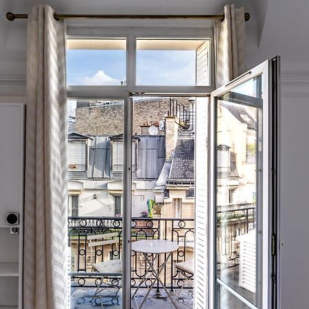Appartement Champs Elysees Paris Bagian luar foto