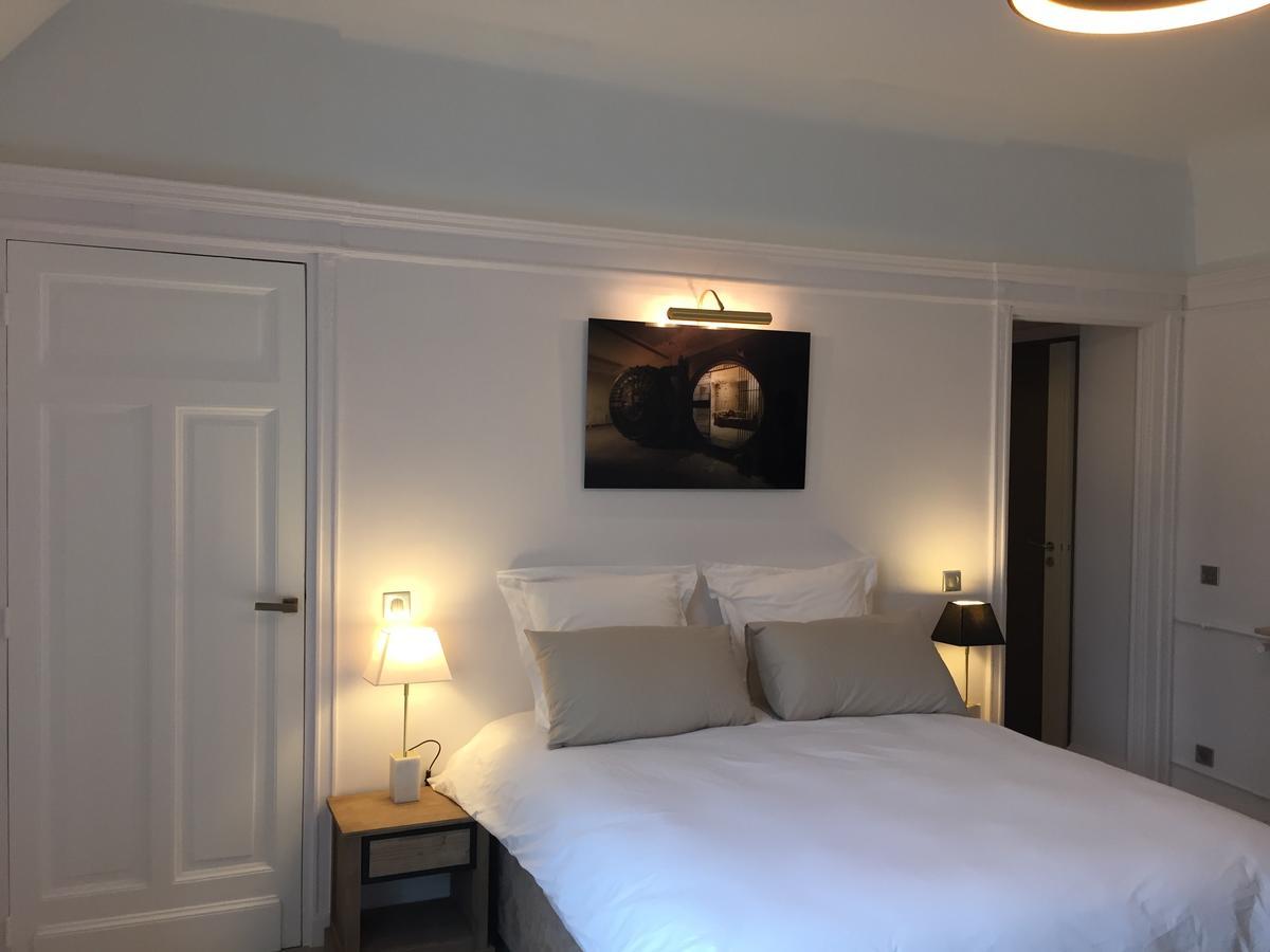 Appartement Champs Elysees Paris Bagian luar foto